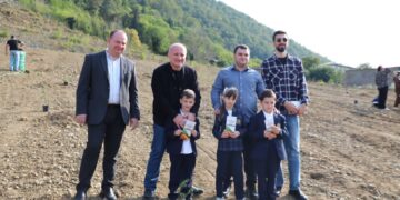 ბაღდათის მუნიციპალიტეტში სახელმწიფო პროგრამის „ჩემი პირველი ნერგის“ ფარგლებში, გამწვანების ღონისძიებები გაიმართა.